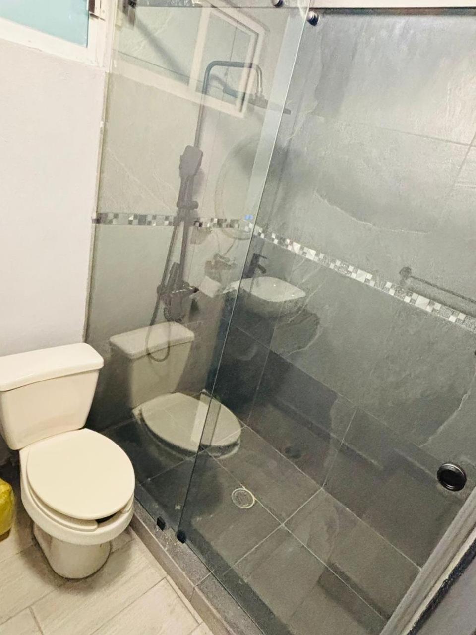 Depa Frente Al Aeropuerto Hasta 12 Huespedes Apartment *
